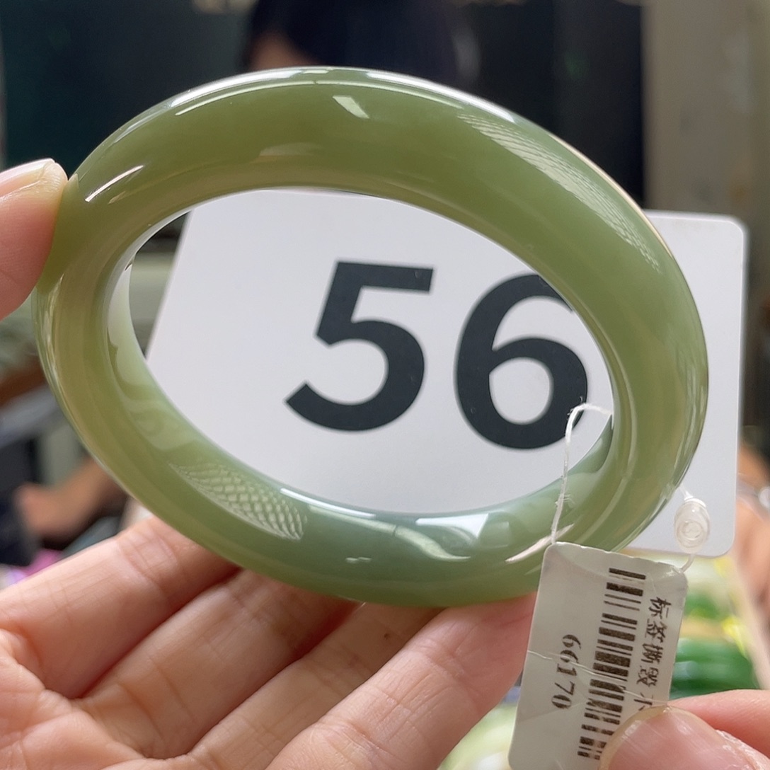 和田玉手镯未镶嵌100