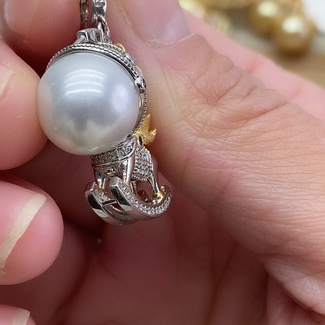 银S925镶嵌海水珍珠吊坠(不含链)