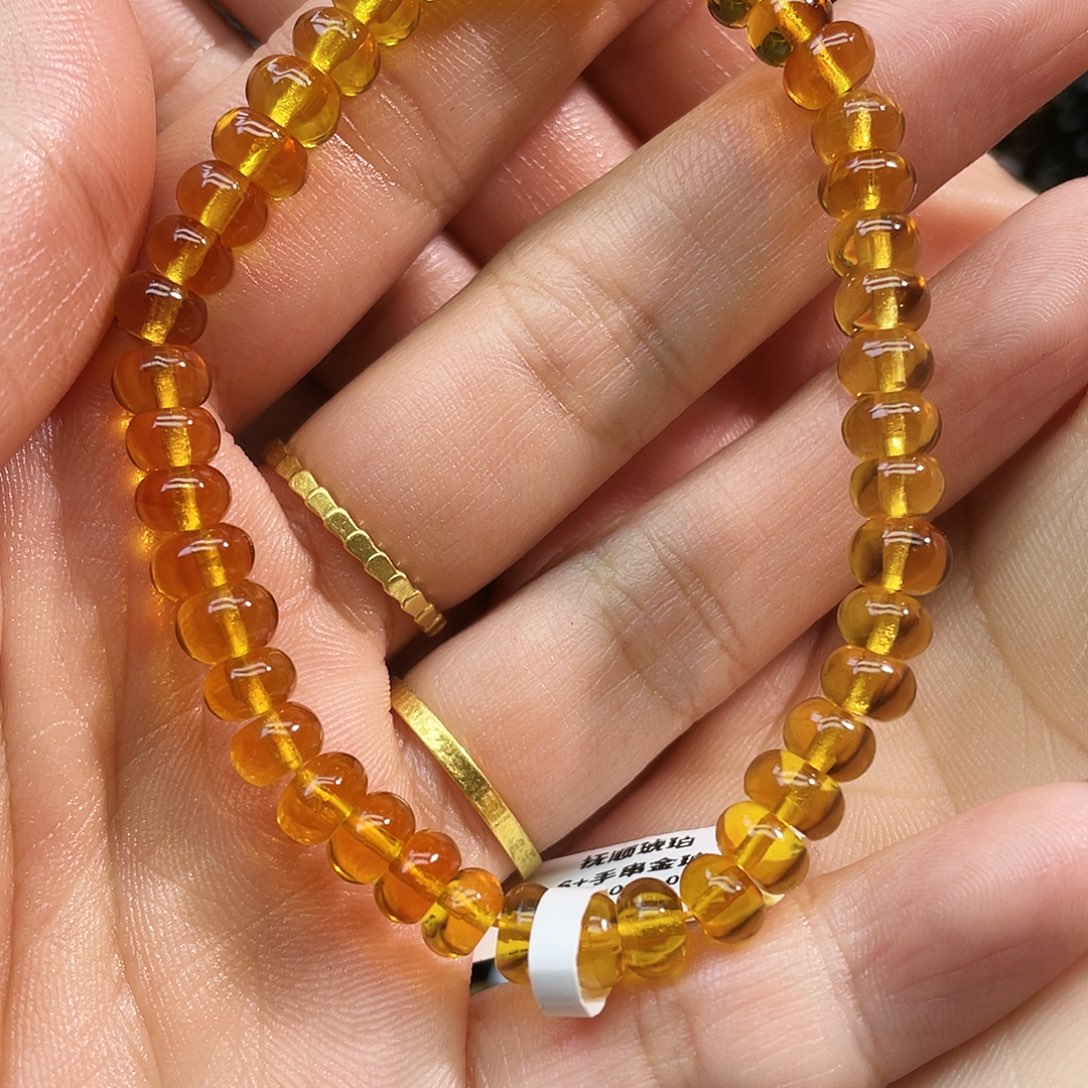 琥珀未镶嵌裸石6+