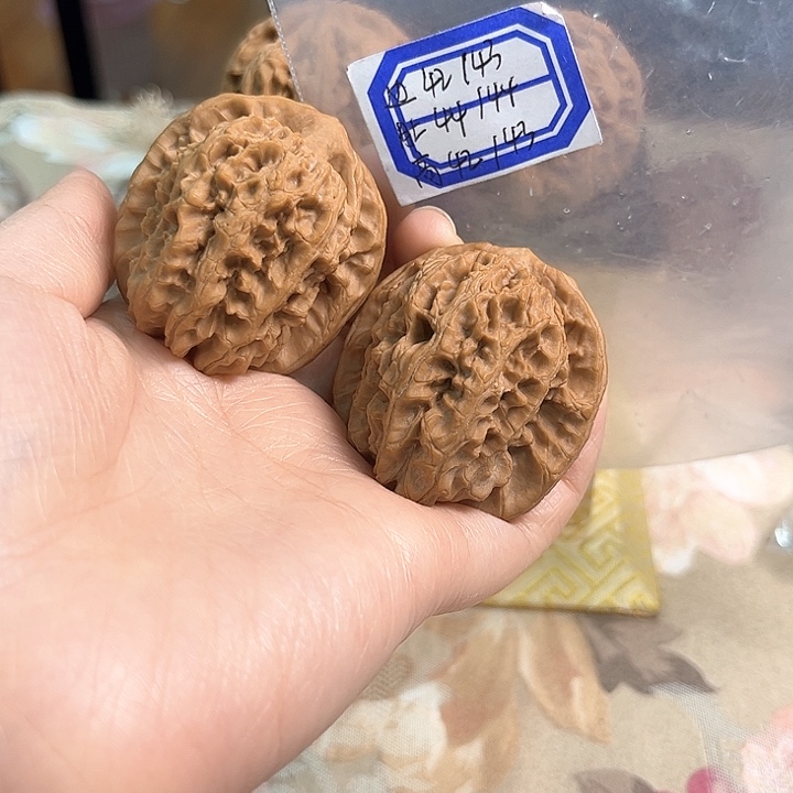 文玩核桃把件非嫁接马老四