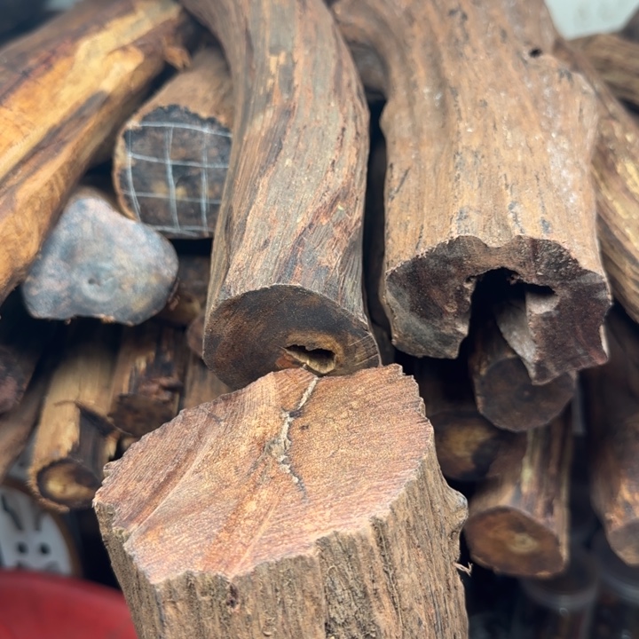 饺***王木质降真香开料直播间