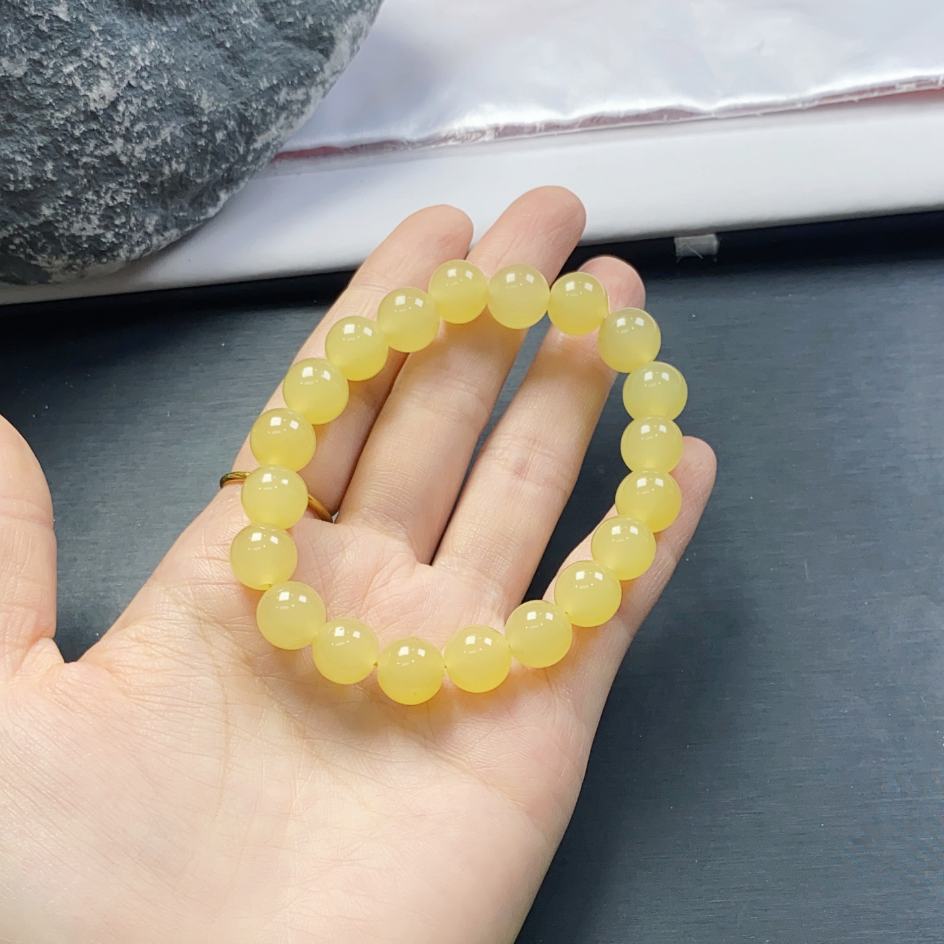【聚宝严选】A374淡黄手串10妈妈款精致精美气质百搭