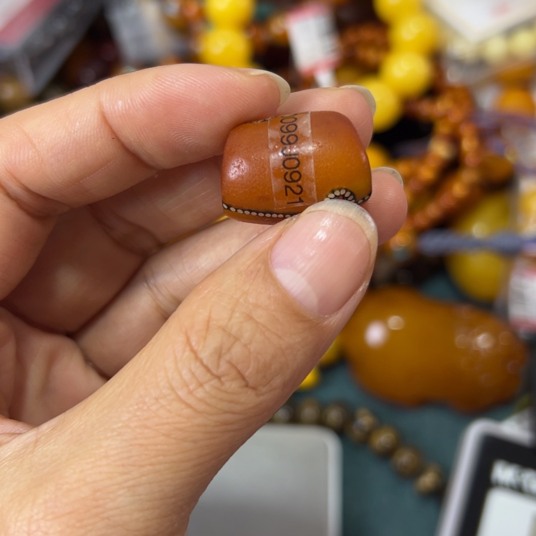 琥珀珠宝奇石未镶嵌99