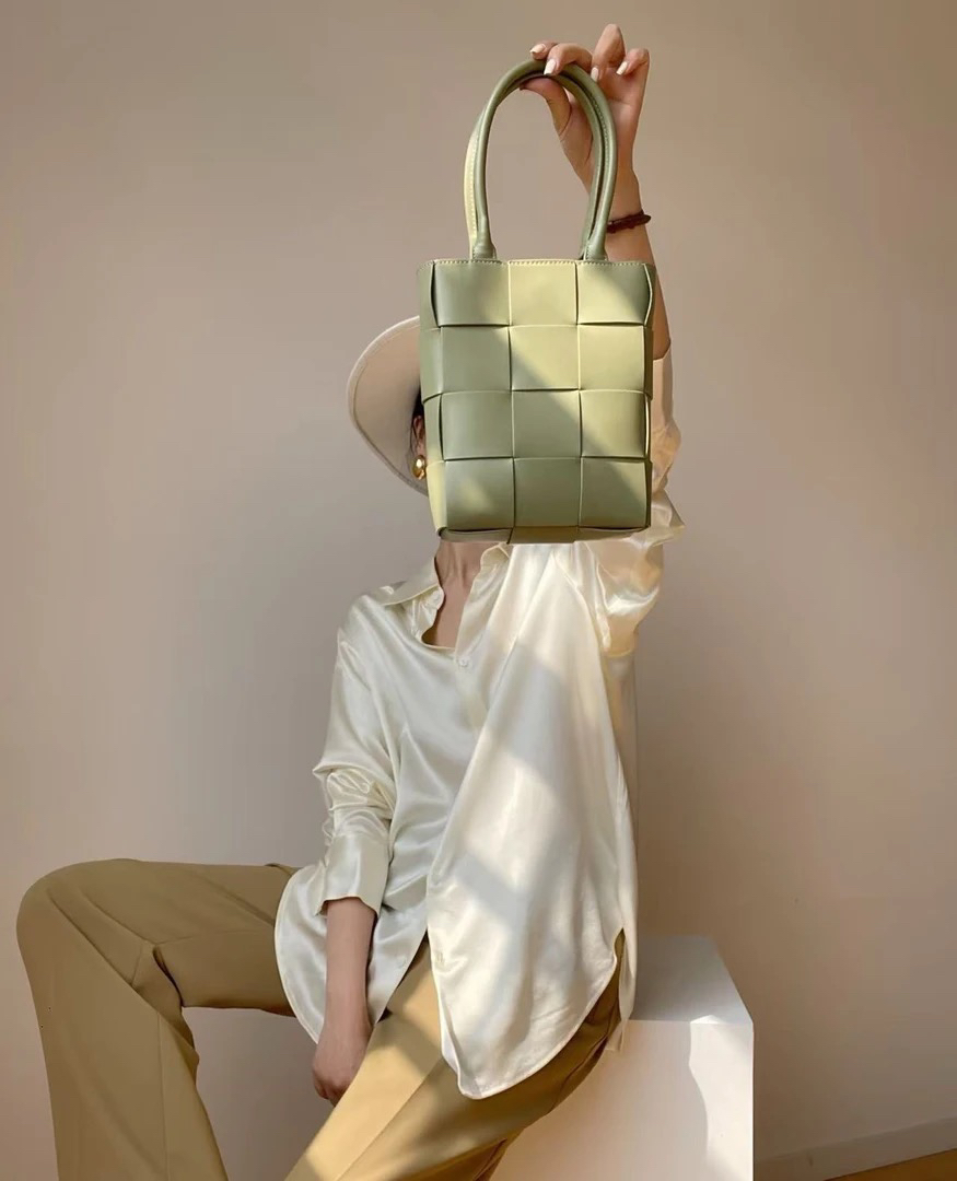 【高品质孤品直播间】欧韩货衬衫、品质辣妹装、仙仙美裙……·非图片款·