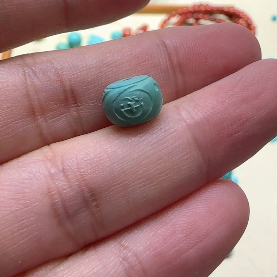 绿松石配饰未镶嵌