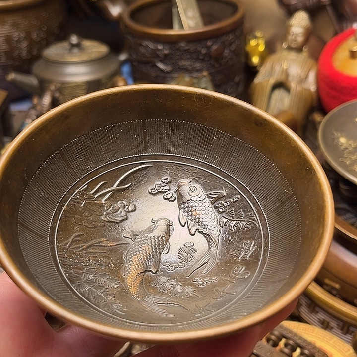 精美铜器批发档口