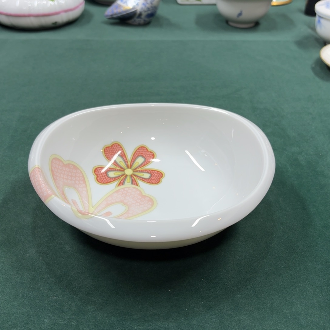 摆件全是大漂亮瓷器啊美美哒