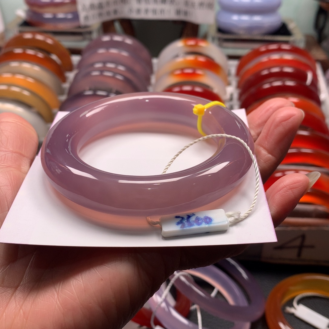 玛瑙/玉髓手镯未镶嵌