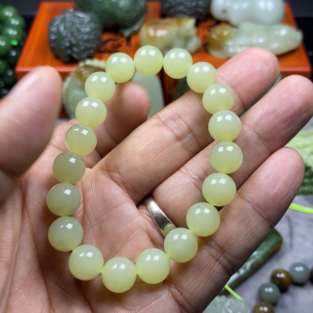 招***7和田玉未镶嵌手串