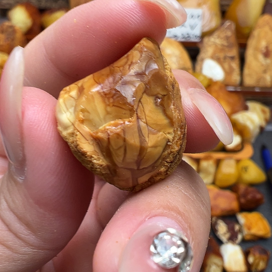 定制琥珀未镶嵌蜜蜡