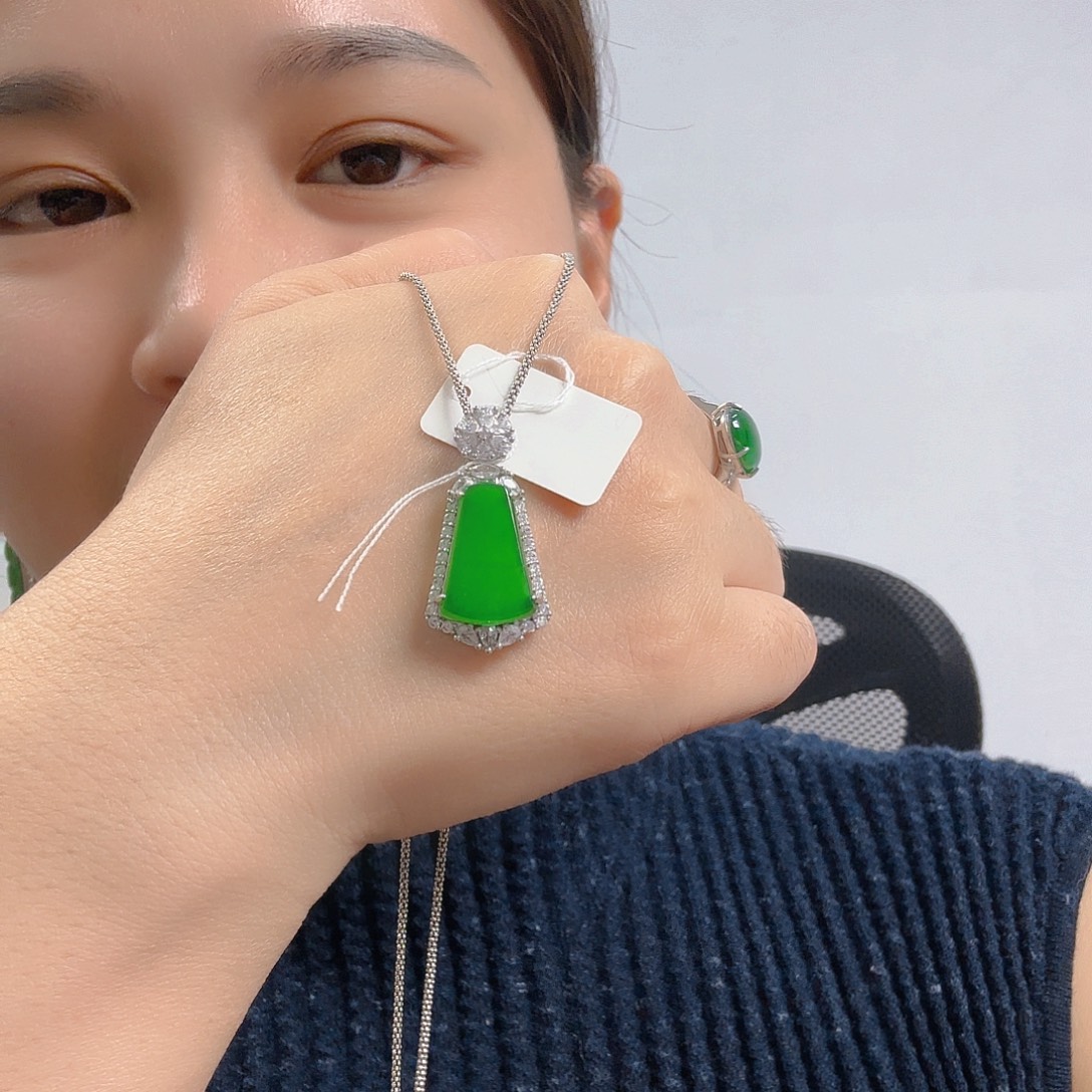 翡翠银S925镶嵌吊坠(不含链)