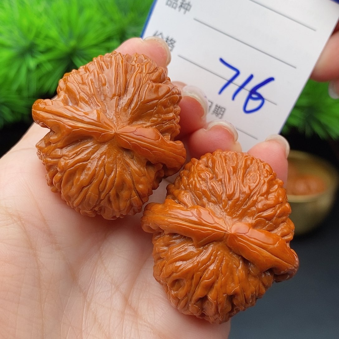 文玩核桃把件39闷白716