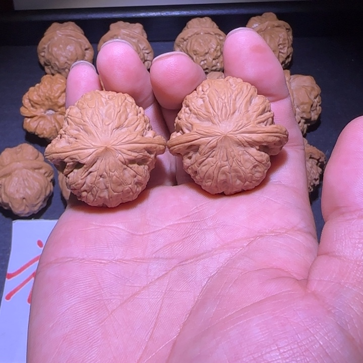 核桃1号铁锤福利手把件