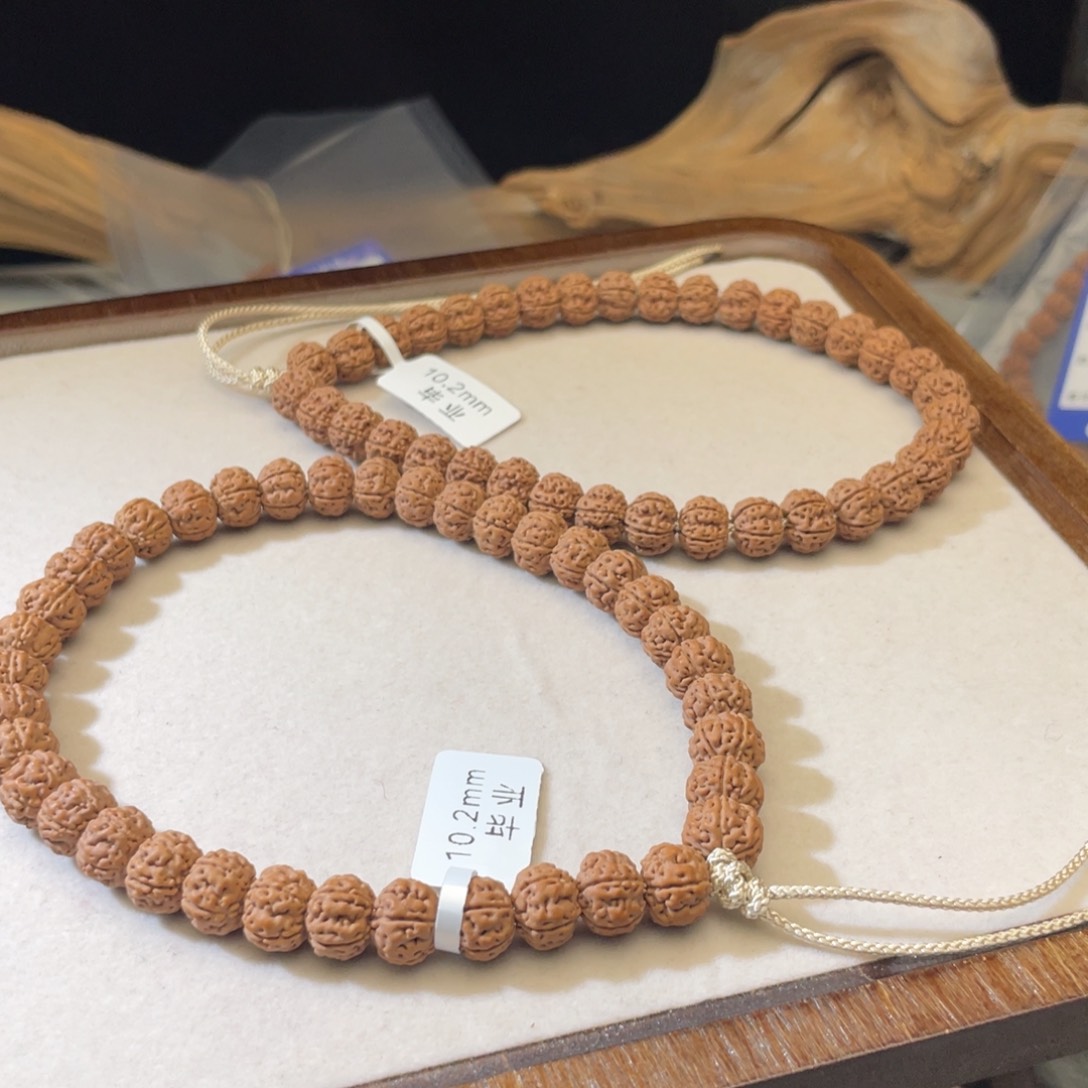 金刚菩提吊坠陌****%凹底梅花 老树王10.2