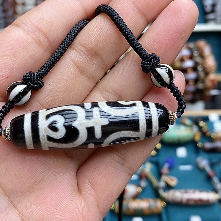 玛瑙/玉髓颈饰合金