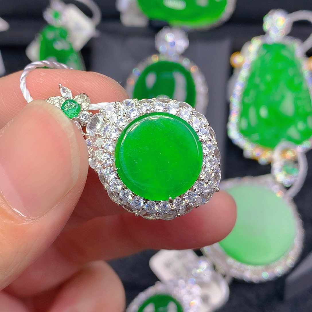 翡翠银S925镶嵌颈饰吊坠