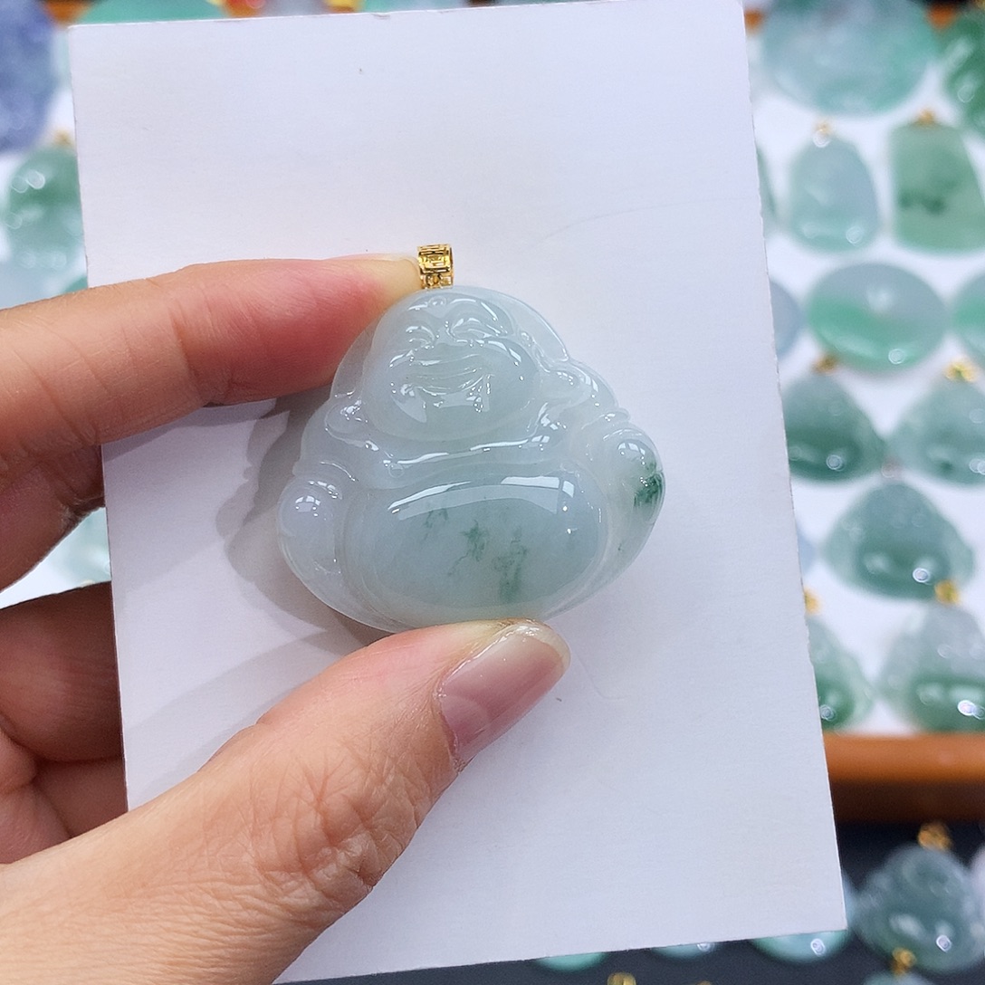 翡翠18K金镶嵌颈饰翡翠吊坠