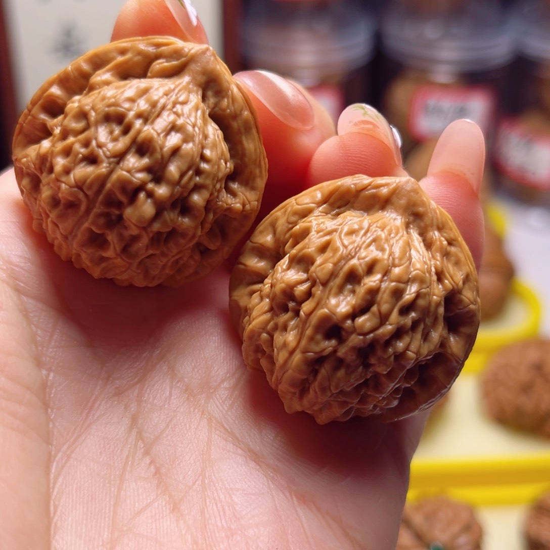 文玩核桃吊坠33尺全品芙蓉狮子头