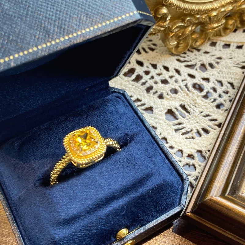 足银戒指 黄方糖带钻扭壁开口戒指精致金色百搭时尚轻奢5032