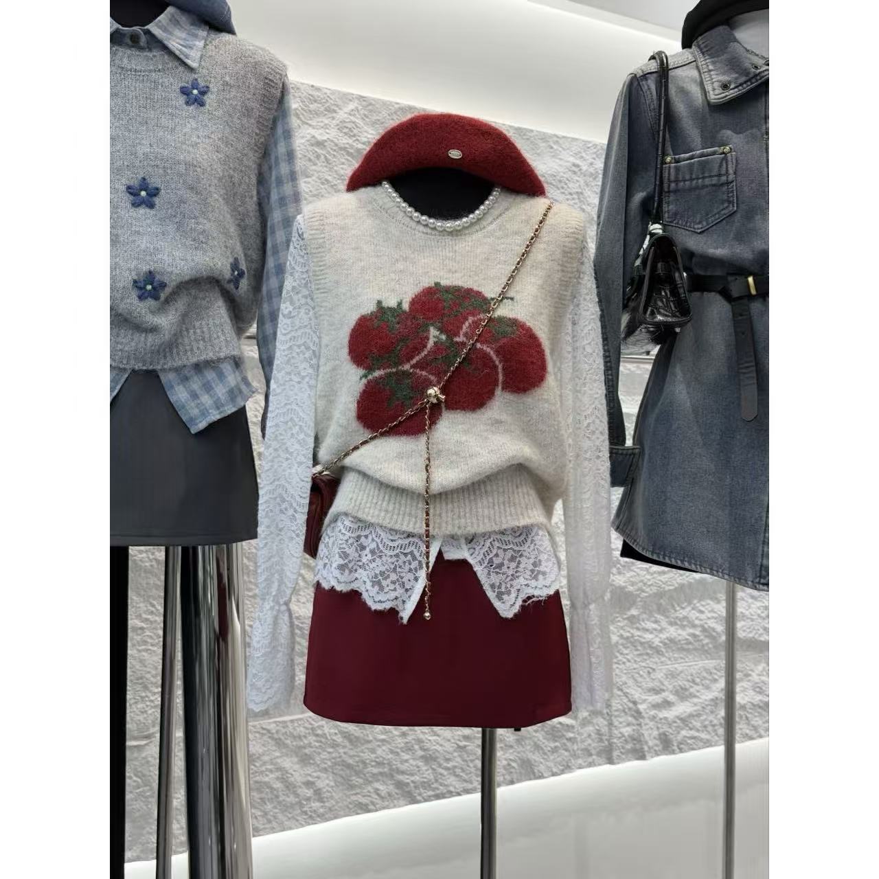 韩系番茄提花软糯套头毛衣背心女秋季温柔减龄宽松无袖针织马甲  
