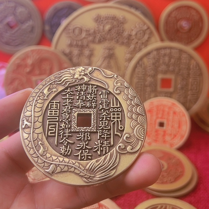 精品高货花钱护您万周全（现代工艺品