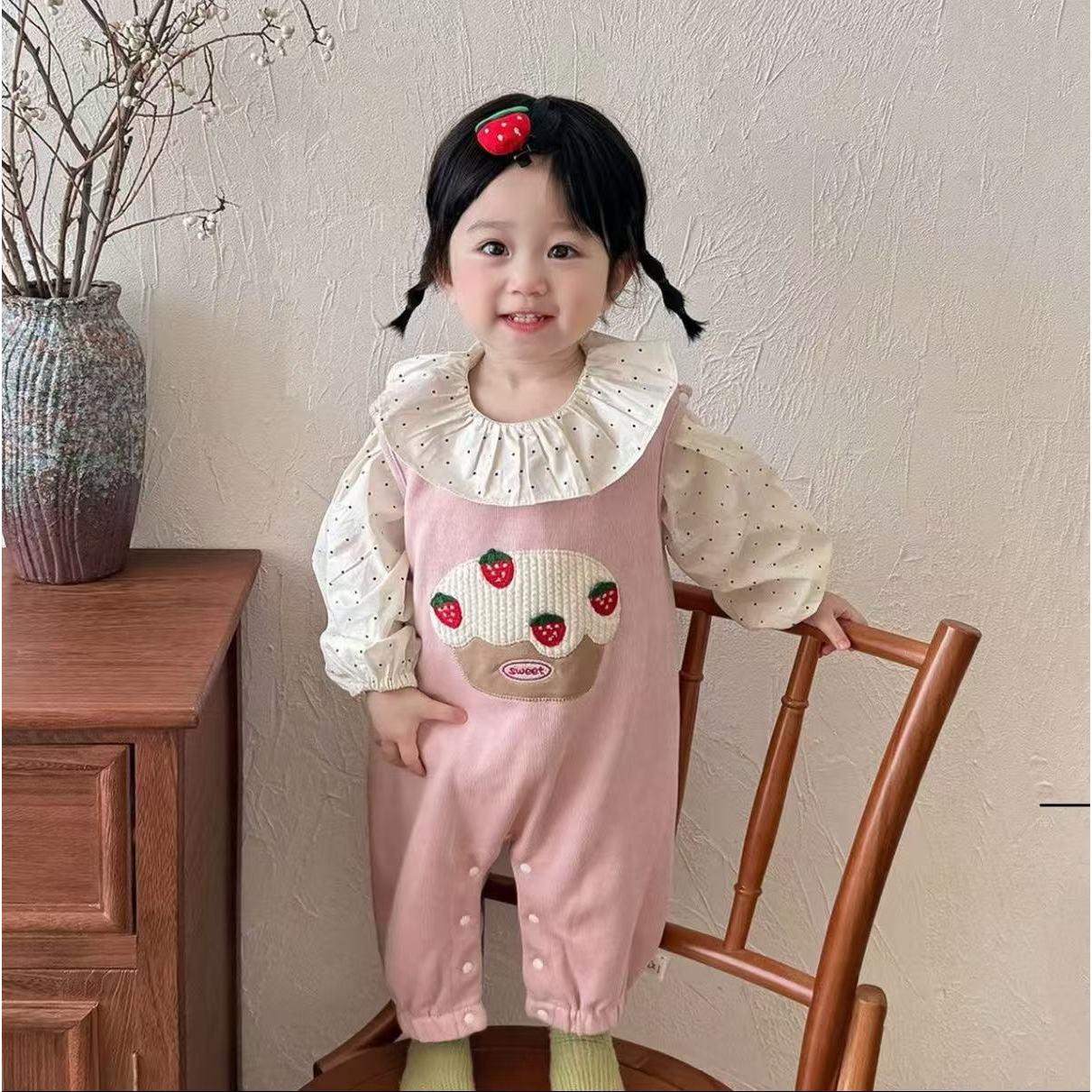 春秋婴儿衣服甜美上衣背带裤可爱外出服