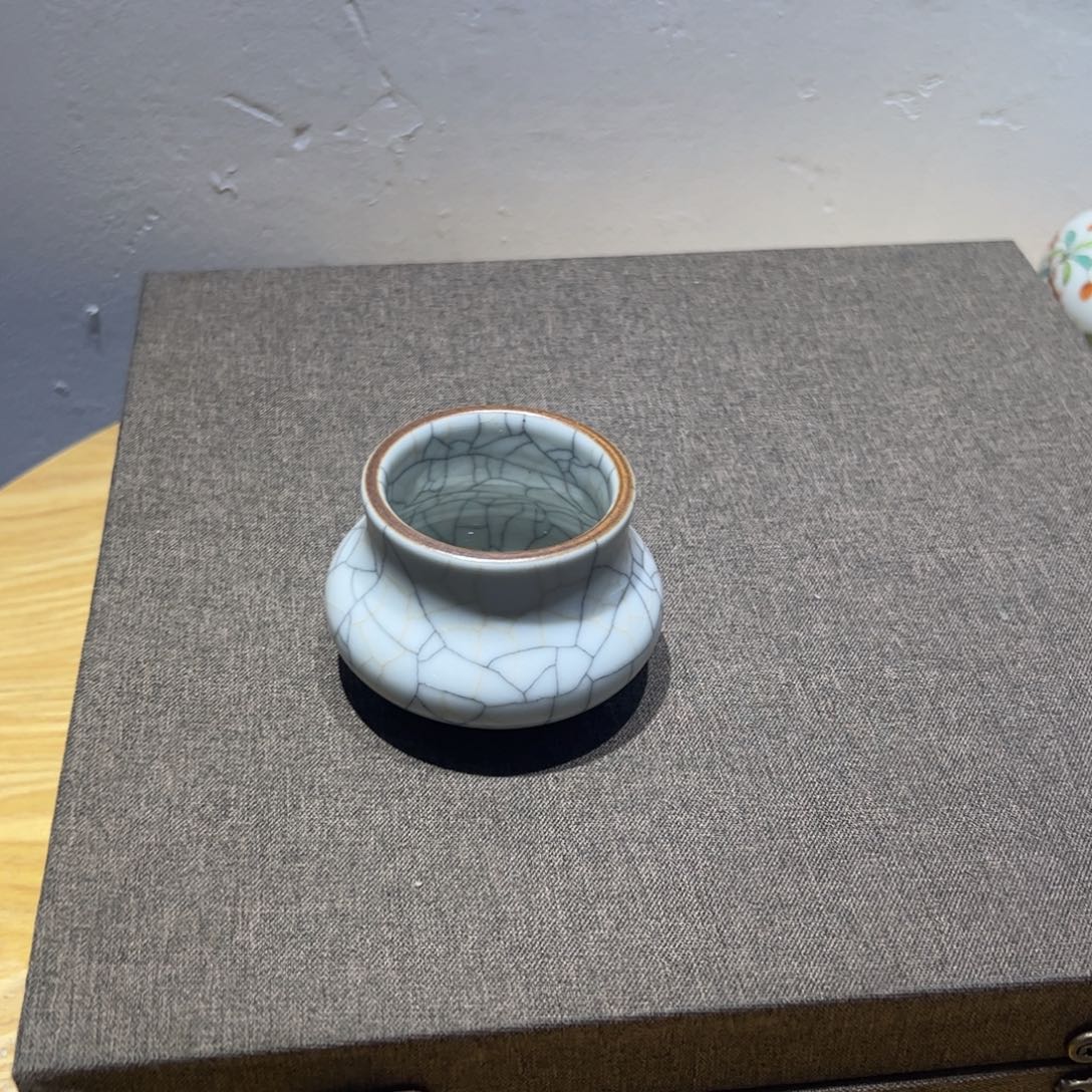 陶文房小水呈一个品相完好