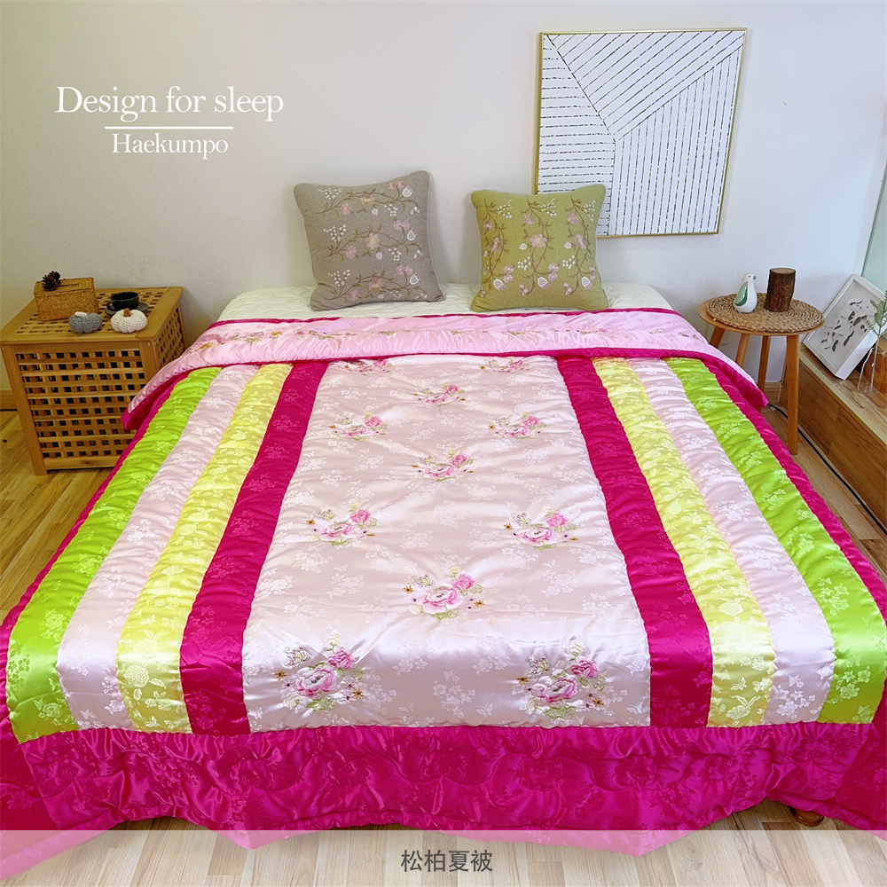 韩式一体夏被机洗优质贡缎面料贴身纯棉精美绗缝绣花（松柏夏被）