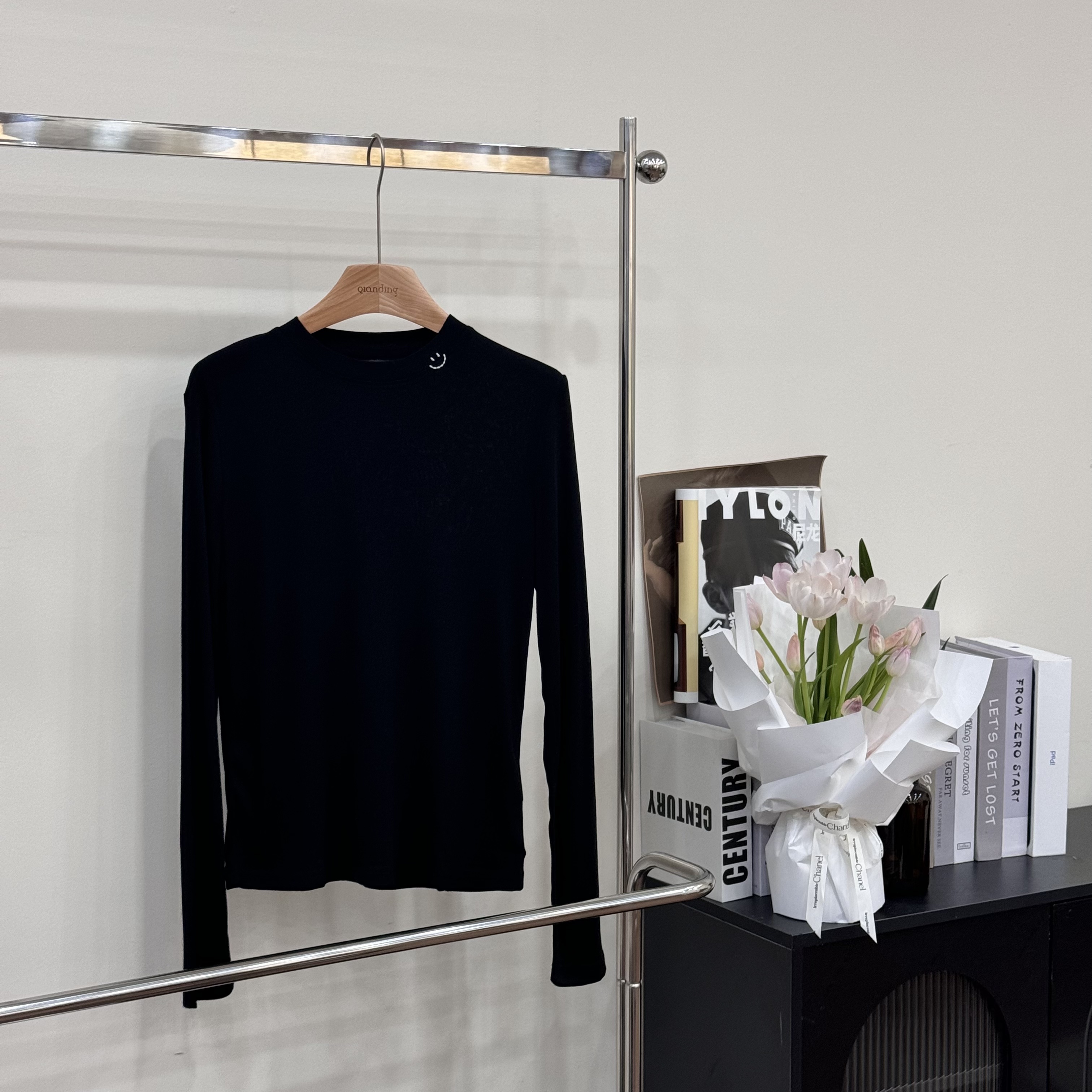 【QIANDING】“笑脸T”桑蚕丝莱赛尔纯色打底255260