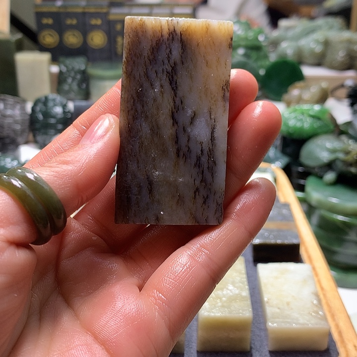 和田玉未镶嵌珠宝半成品