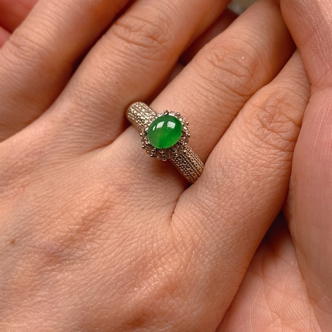 翡翠戒指未镶嵌翡翠蛋面