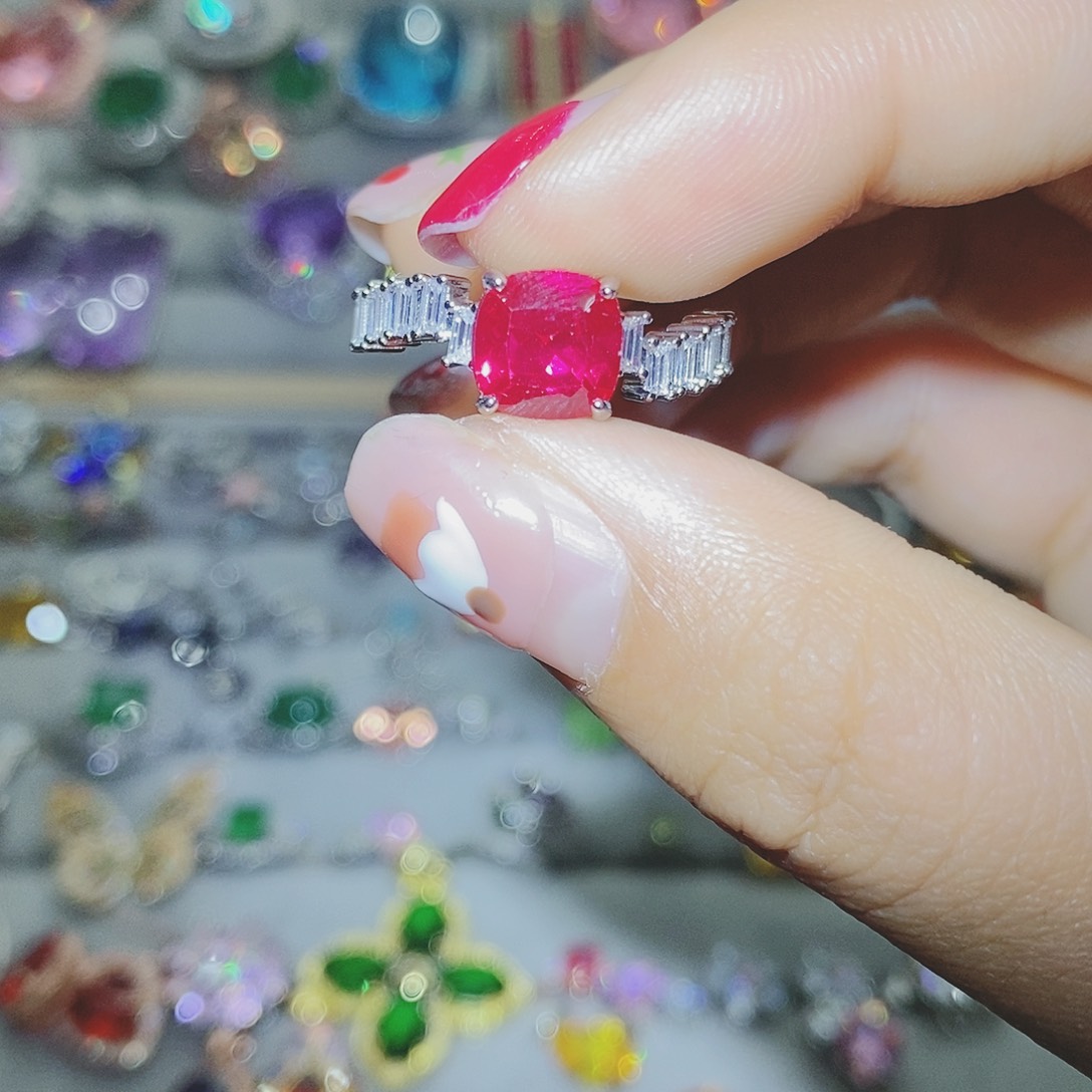 【闪购商品】托帕石耳饰银S925镶嵌