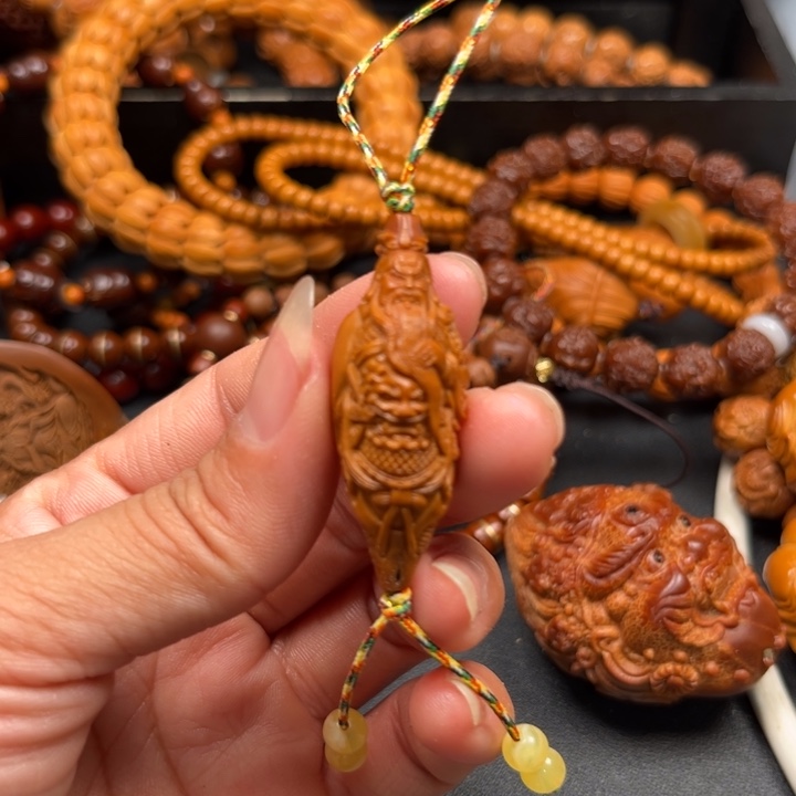 吊坠猴头核桃橄榄