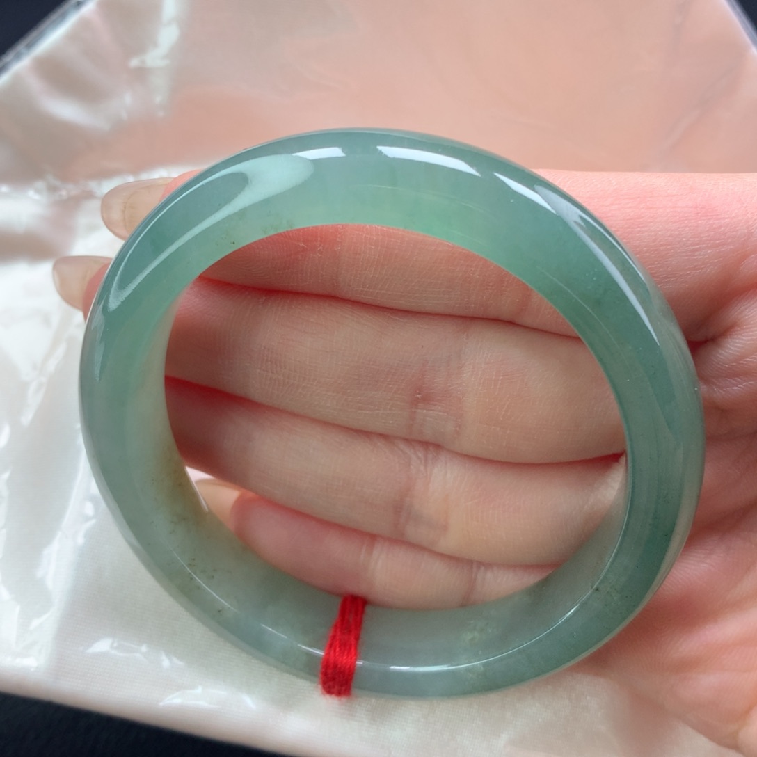 翡翠未镶嵌手镯(9号)