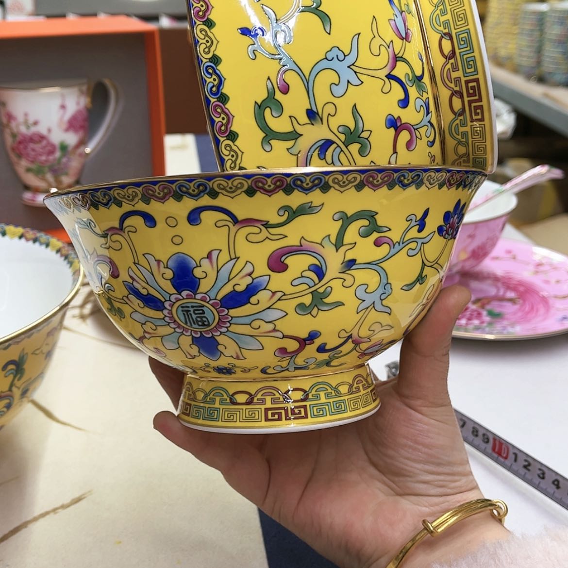 【闪购商品】骨瓷7英寸2黄。。。。。