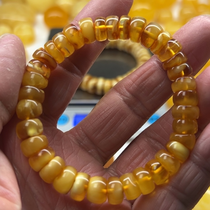 琥珀（矿物珀）未镶嵌裸石