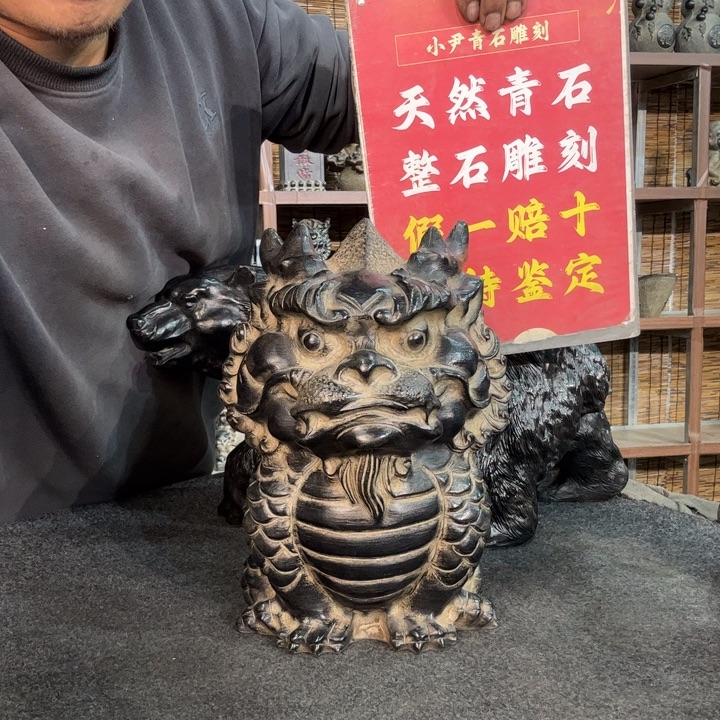 石材天然青石雕刻一对