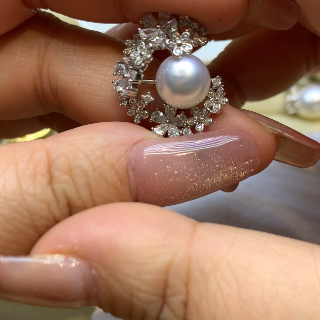 颈饰银S925镶嵌海水珍珠