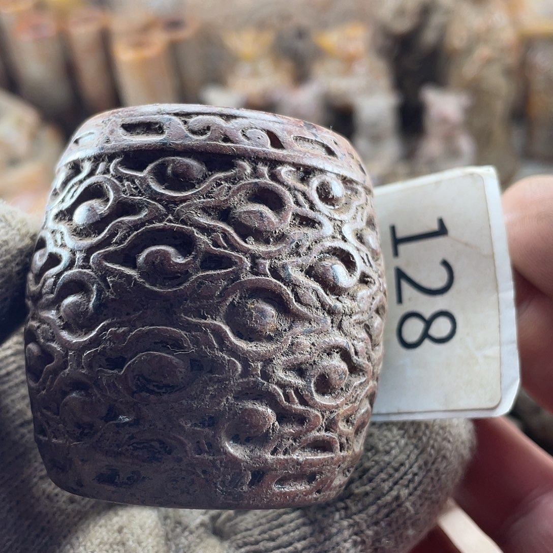 和田玉（糖玉）未镶嵌挂件