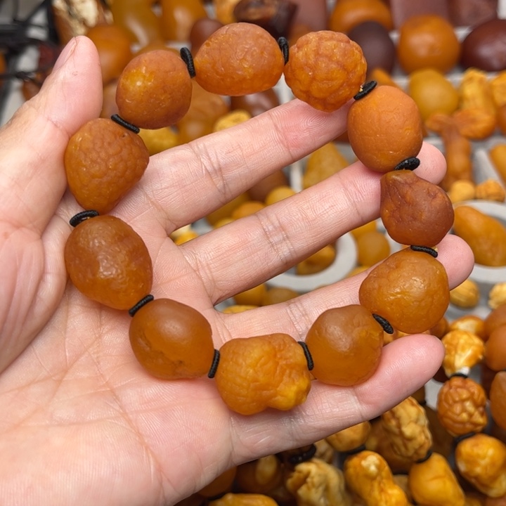 琥珀未镶嵌裸石天然蜜蜡手串