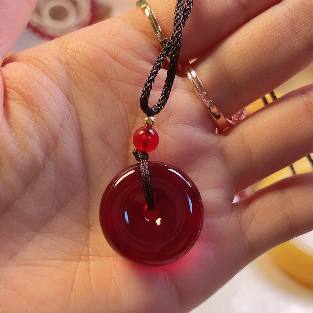 琥珀颈饰未镶嵌项链