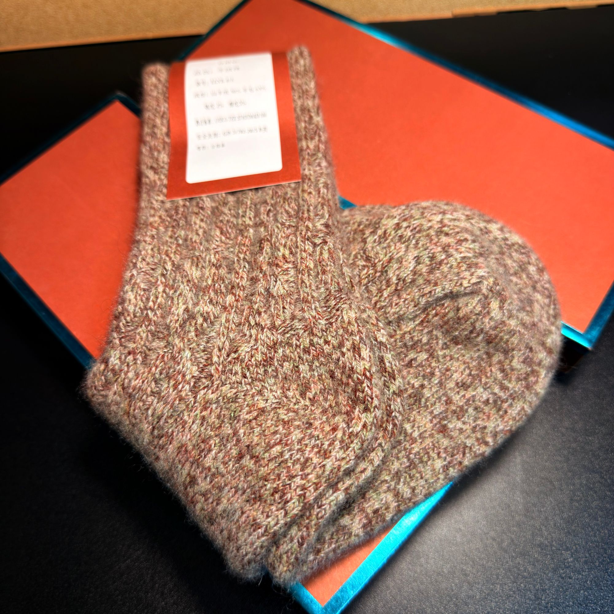 山羊绒男士中筒袜复古港风针织冬季防臭纯色厚款保暖中筒耐磨