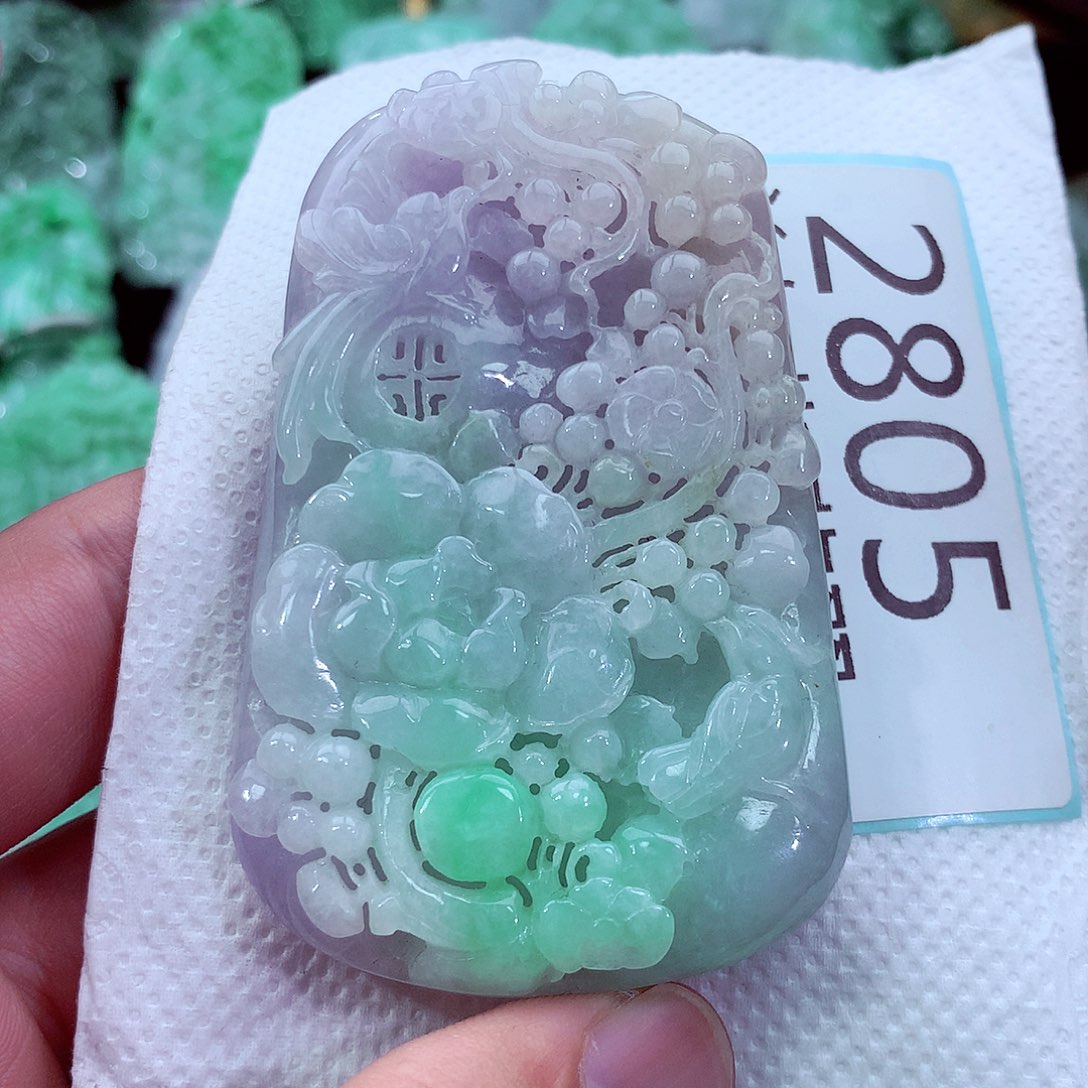 吊坠(不含链)未镶嵌翡翠