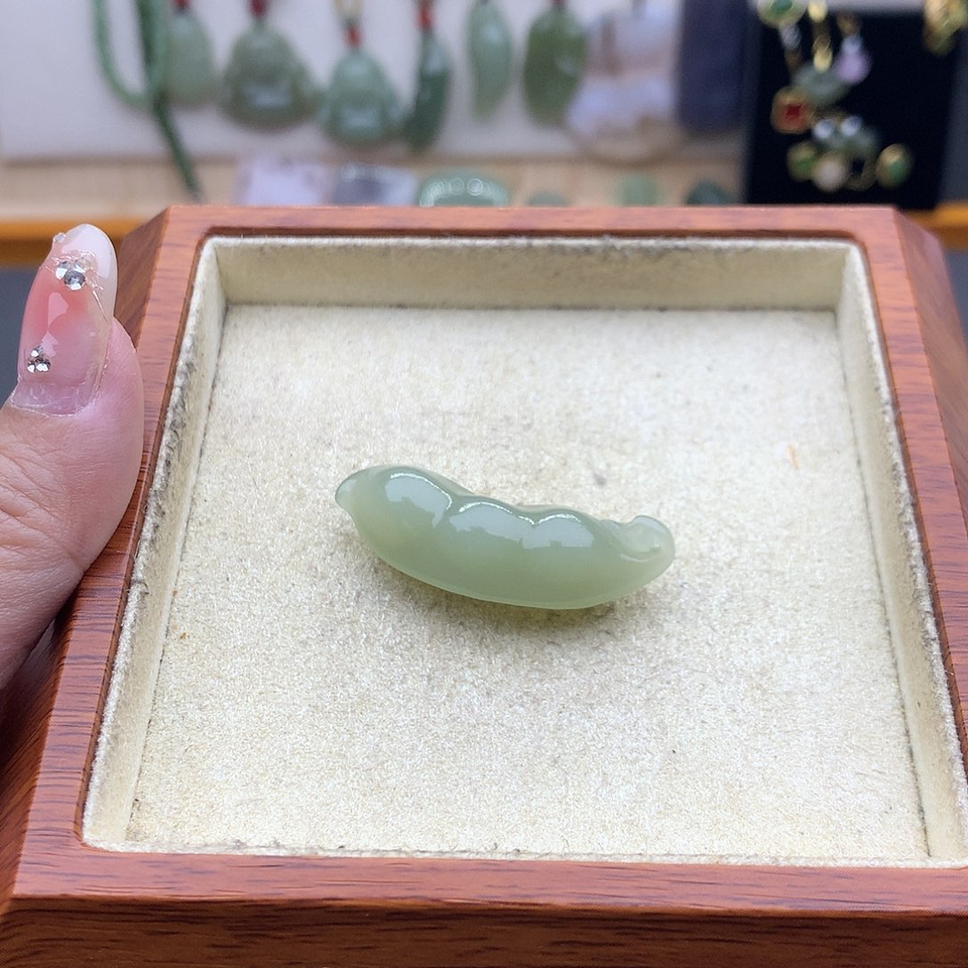 和田玉吊坠(不含链)未镶嵌