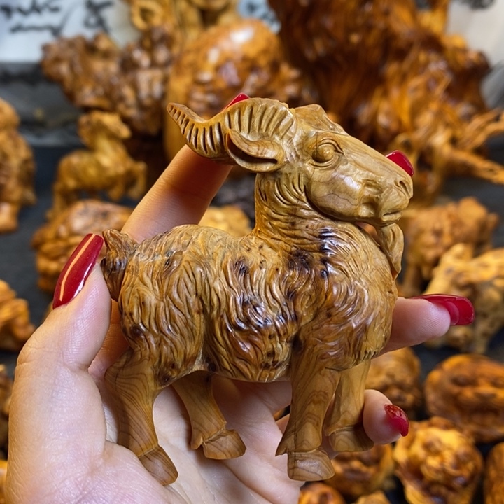 杜***己崖柏小羊手把件手把件