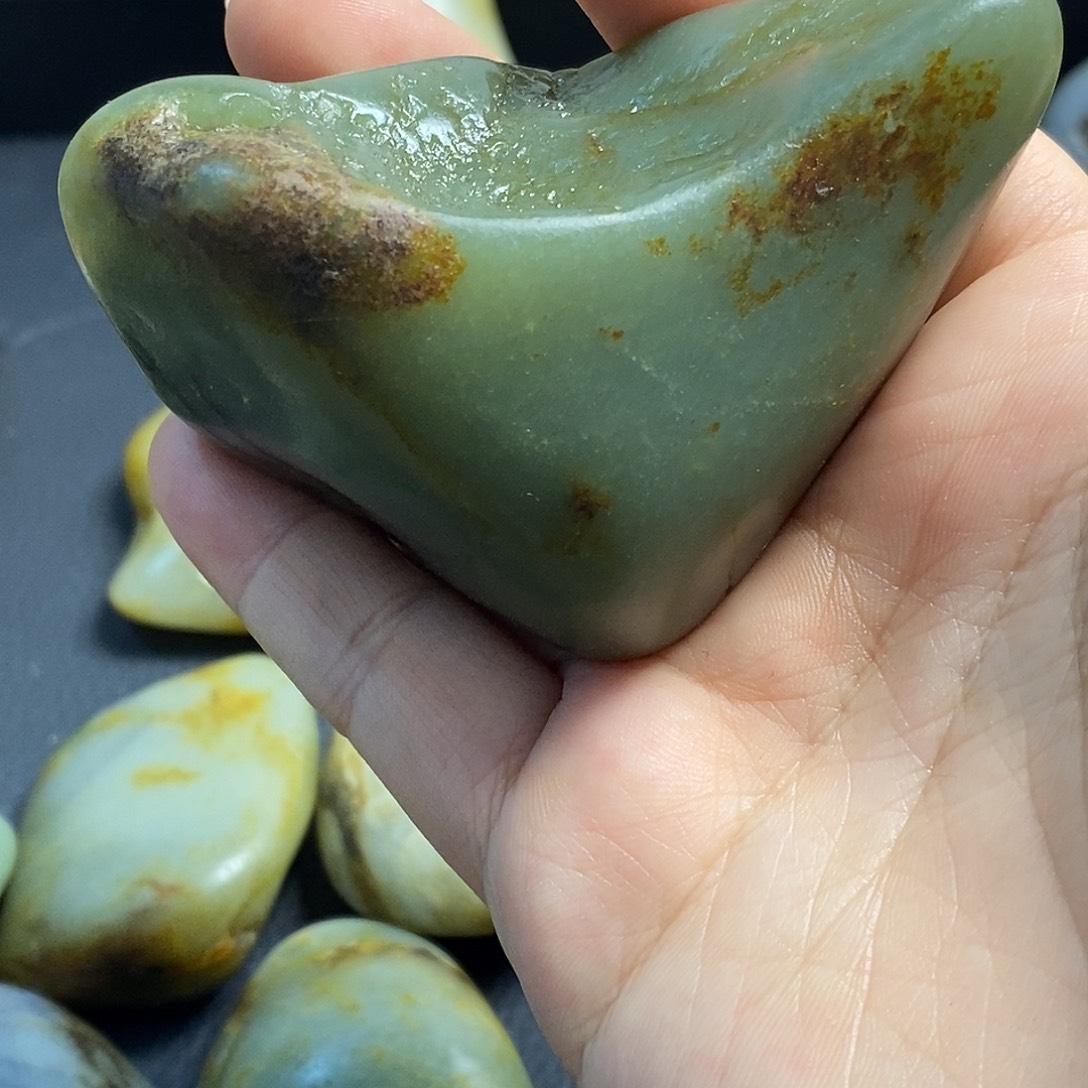 快***乐和田玉未镶嵌挂件