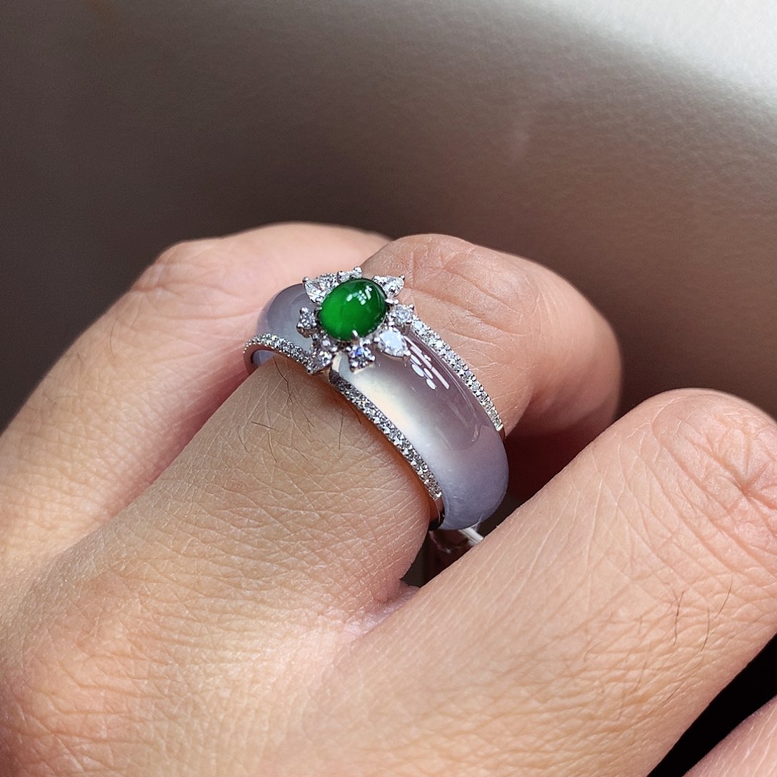 18K金镶嵌戒指翡翠15号