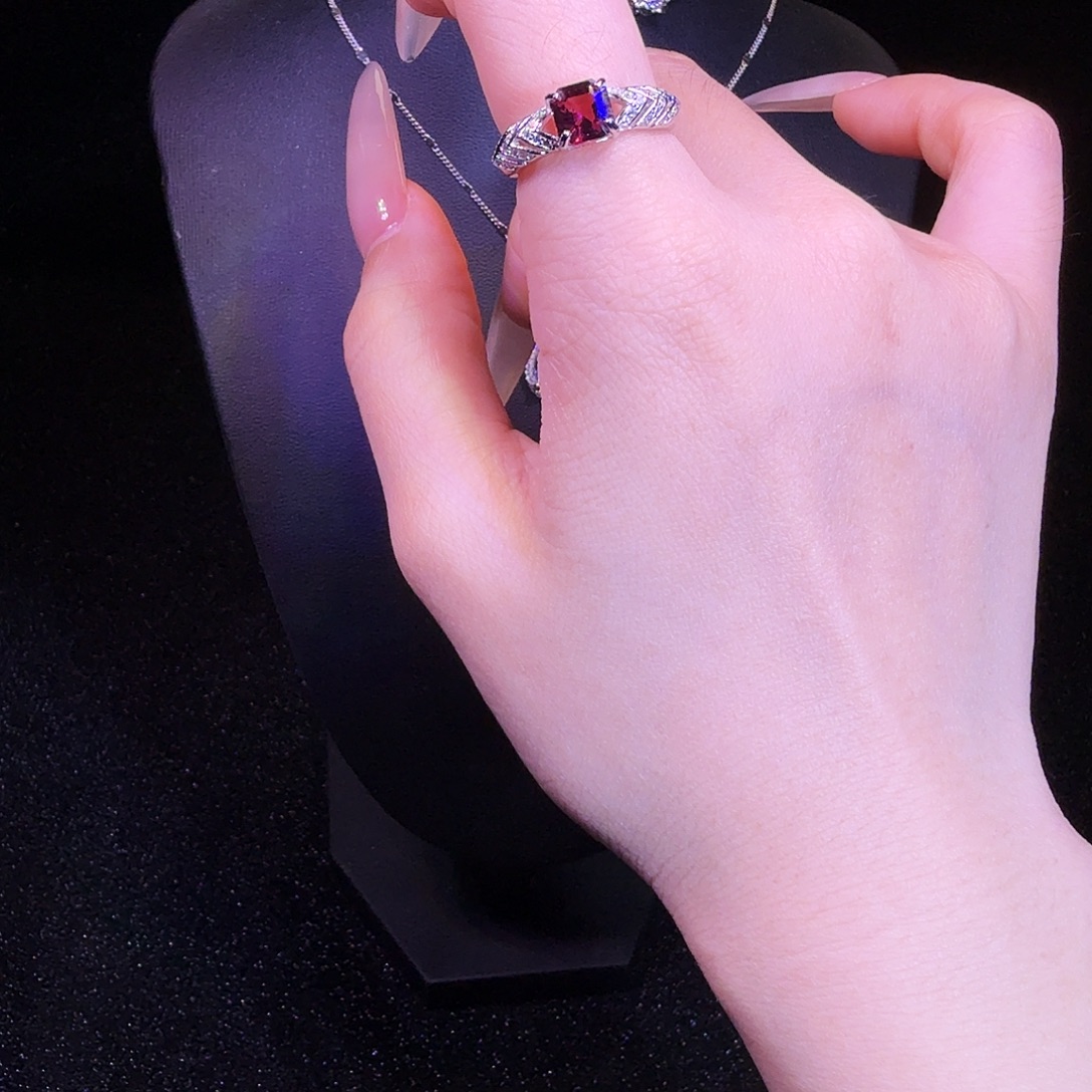 戒指银S925镶嵌石榴石