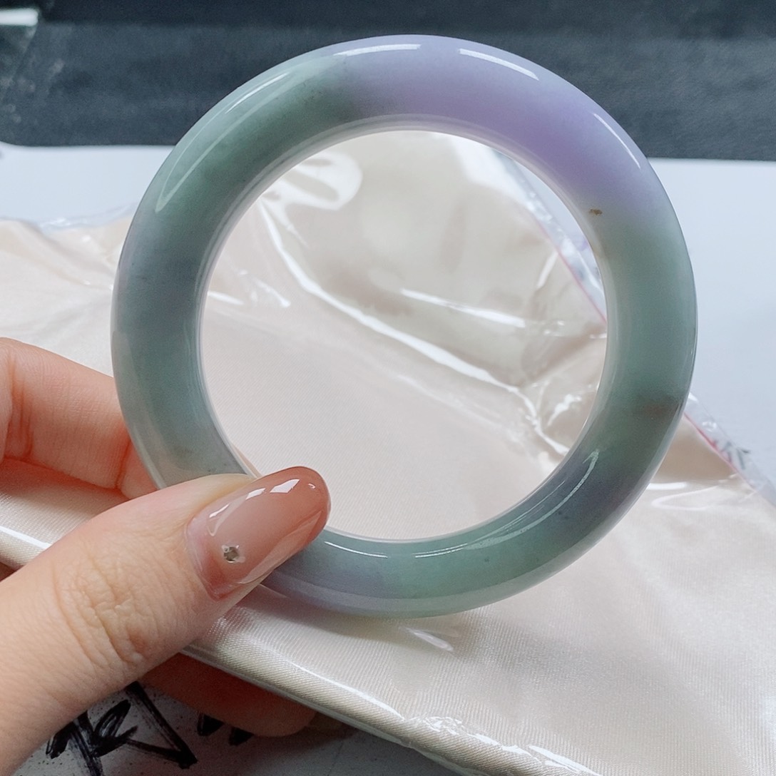 【闪购商品】未镶嵌手镯（圆镯）翡翠518号