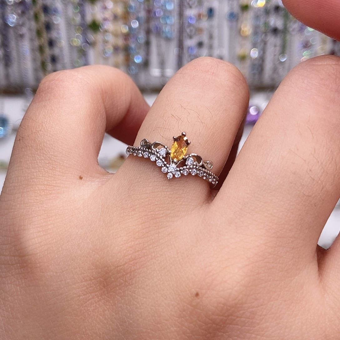 银S925镶嵌黄晶戒指